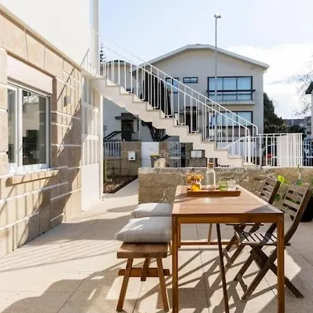 Lidador Boutique Ap With Garden - Alvaro Porto